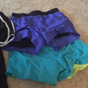 5 pairs of sports shorts
